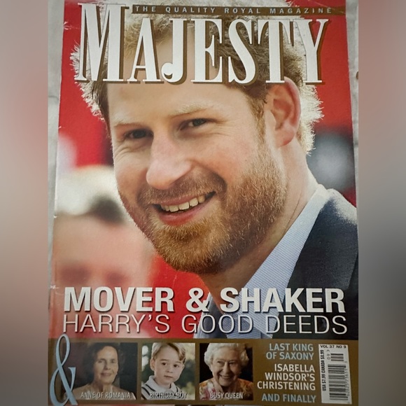 Set of 5 Majesty Royal Magazines - Picture 3 of 5